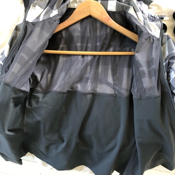 Vintage lululemon seak the peak jacket - Picture 7 of 8